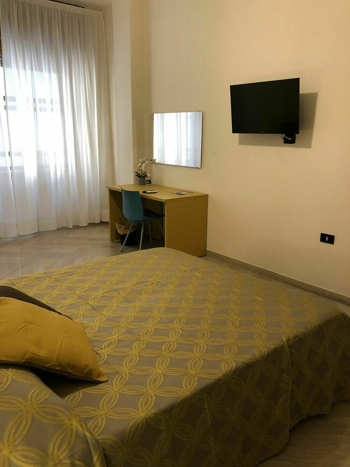 Alojamento de Acomodação e Pequeno-almoço Napoli City Inn Nápoles